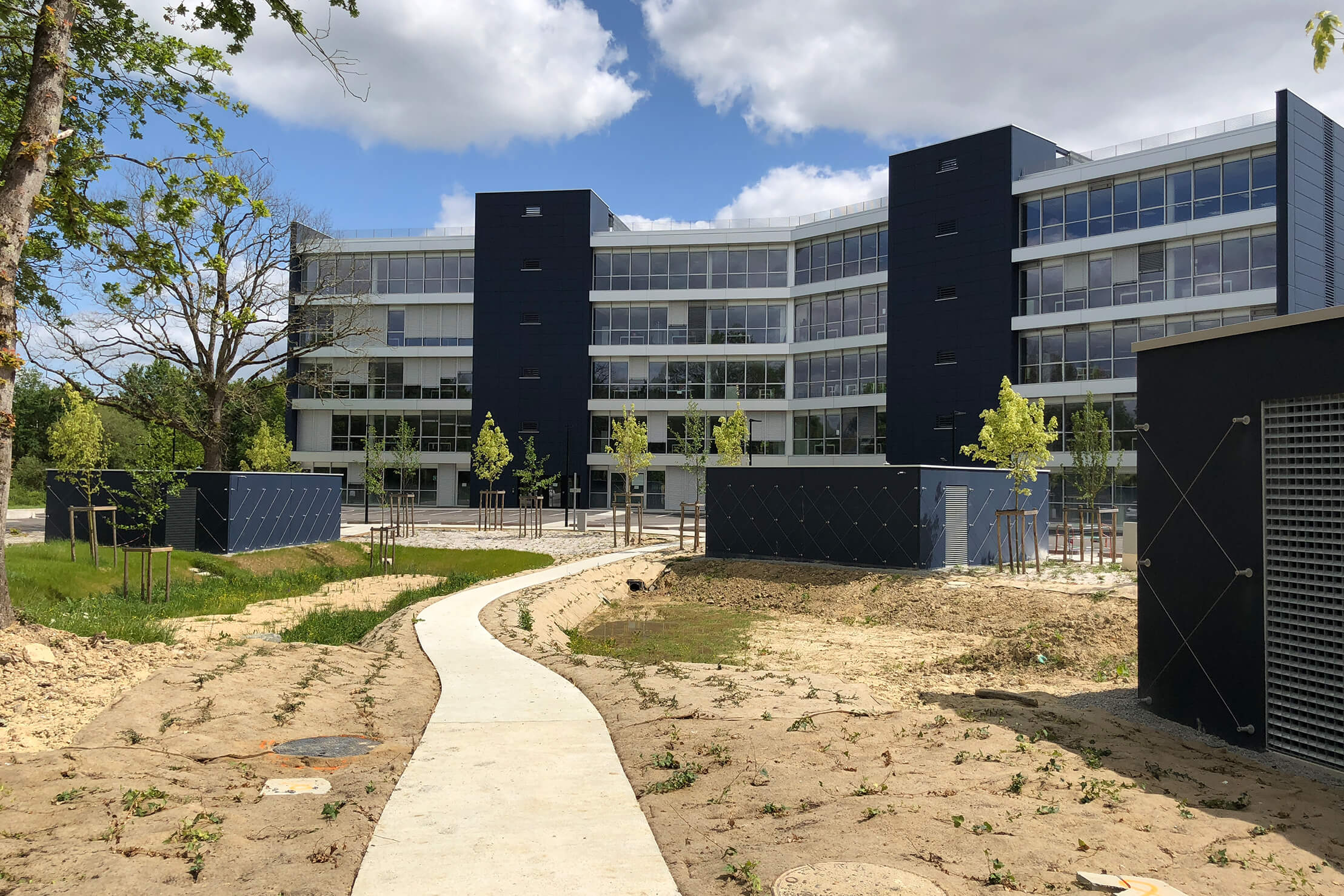 Bâtiment Campus 1 pour Atos par Inovim Développement